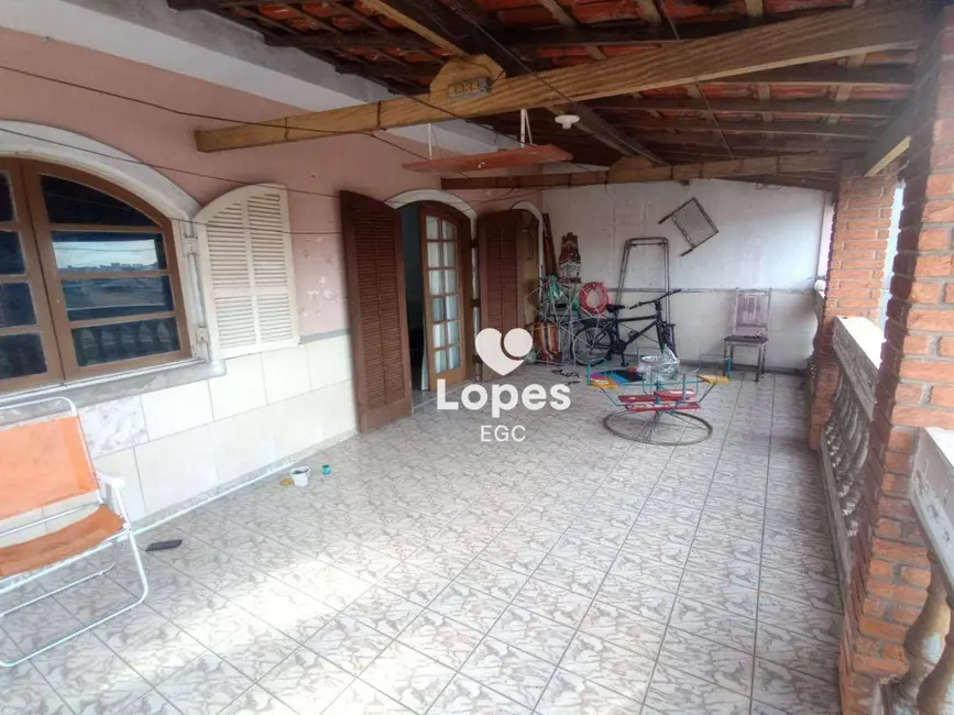 Foto 6 de Sobrado com 5 quartos à venda, 250m2 em Parque Santa Madalena, São Paulo - SP