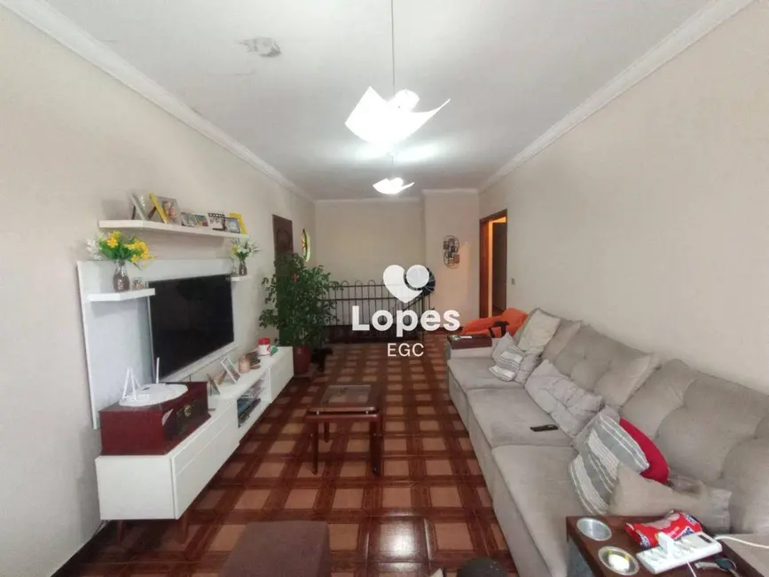 Foto 3 de Sobrado com 5 quartos à venda, 250m2 em Parque Santa Madalena, São Paulo - SP