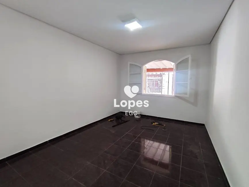 Foto 2 de Casa com 2 quartos à venda, 120m2 em Jardim Independência, São Paulo - SP