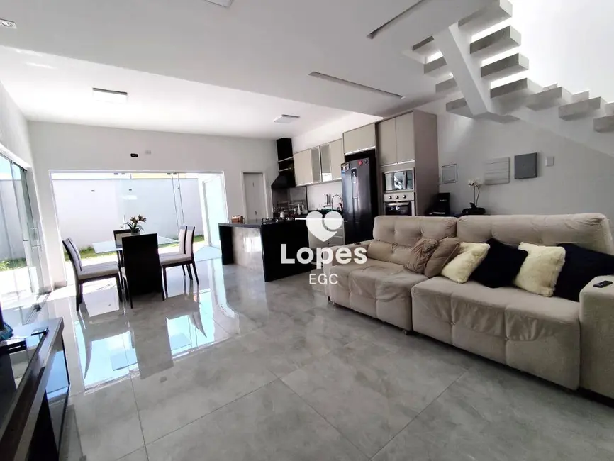 Foto 1 de Sobrado com 3 quartos à venda, 145m2 em Parque Residencial Oratorio, São Paulo - SP