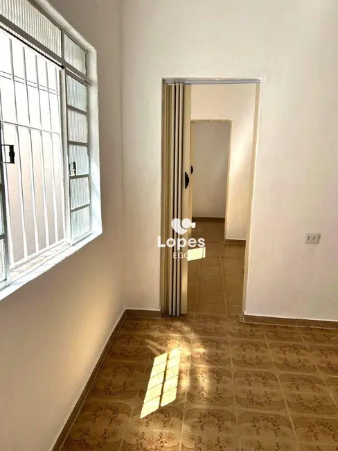 Foto 3 de Casa com 2 quartos para alugar, 45m2 em Jardim Teresa, São Paulo - SP