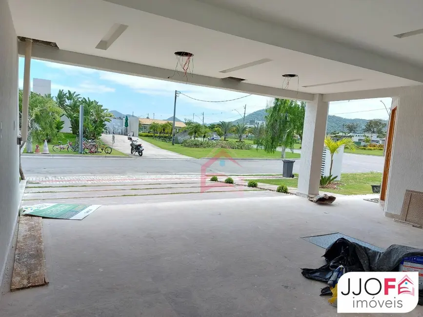 Foto 4 de Casa de Condomínio com 3 quartos à venda, 191m2 em Marica - RJ