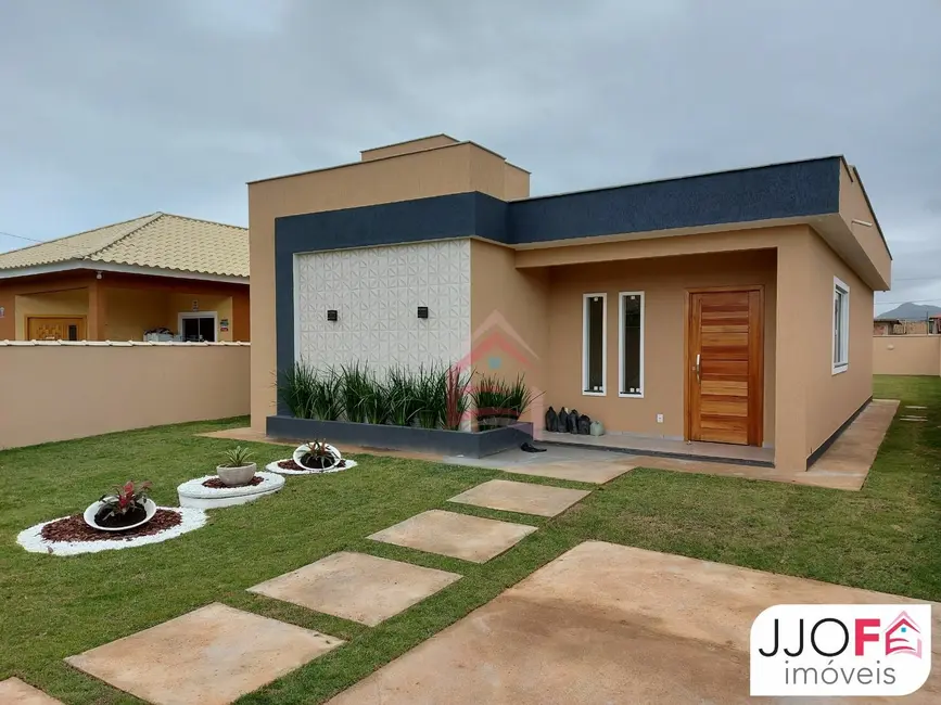 Casa com 3 quartos à venda, 100m2 em Marica - RJ - imagem 2 Foto 2 de Casa com 3 quartos à venda, 100m2 em Marica - RJ