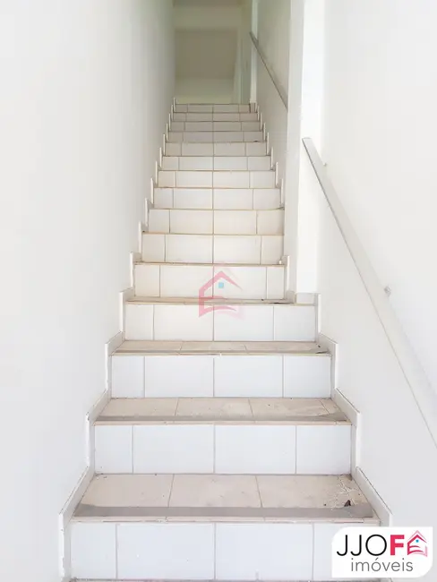 Sala Comercial para alugar, 120m2 em Jardim Atlântico Central (Itaipuaçu), Marica - RJ - imagem 4 Foto 4 de Sala Comercial para alugar, 120m2 em Jardim Atlântico Central (Itaipuaçu), Marica - RJ