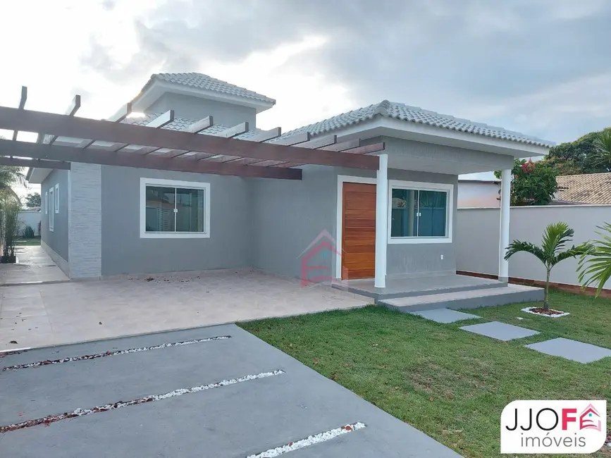 Foto 3 de Casa com 3 quartos à venda, 132m2 em Marica - RJ