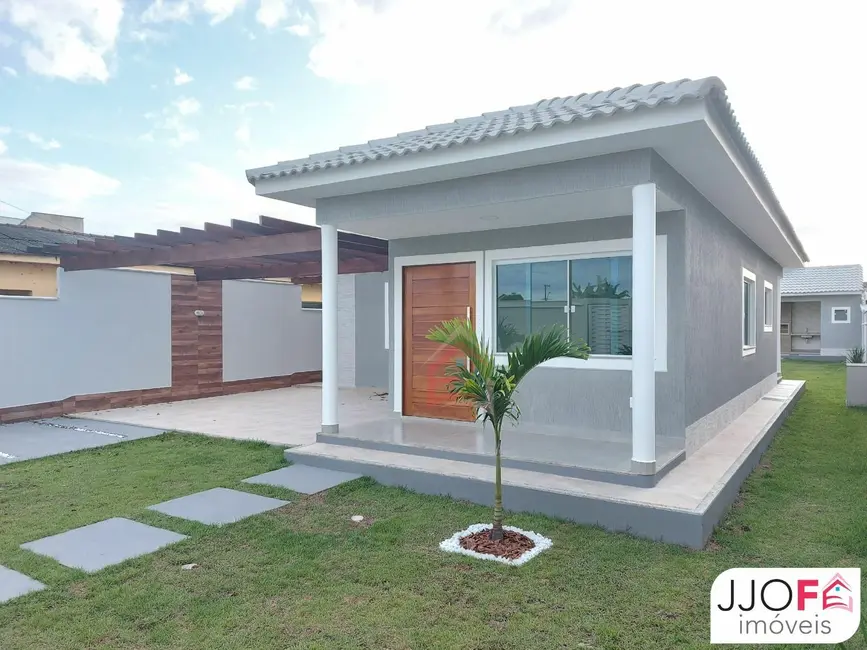 Foto 2 de Casa com 3 quartos à venda, 132m2 em Marica - RJ