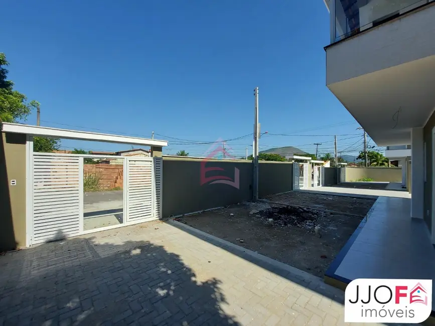 Foto 3 de Casa com 2 quartos à venda, 74m2 em Jardim Atlântico Central (Itaipuaçu), Marica - RJ