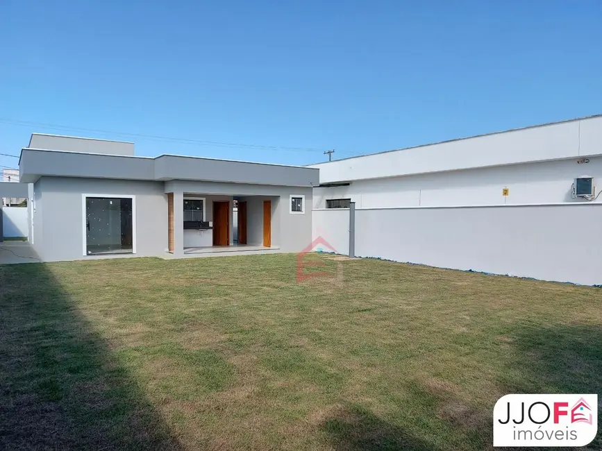 Foto 8 de Casa com 3 quartos à venda, 140m2 em Jardim Atlântico Leste (Itaipuaçu), Marica - RJ