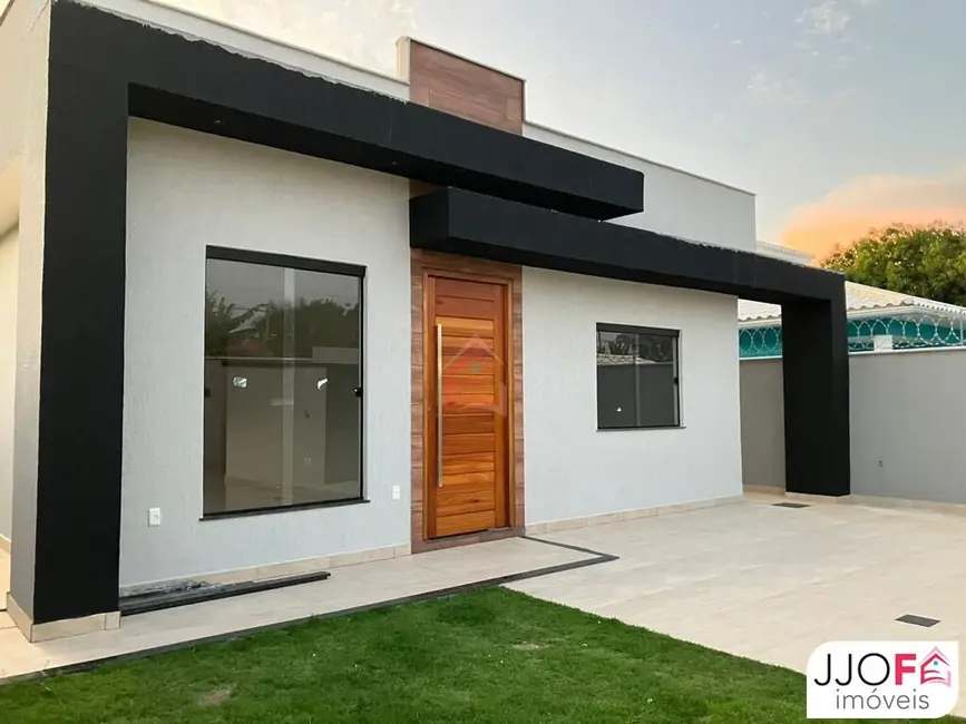 Casa com 3 quartos à venda, 130m2 em Jardim Atlântico Leste (Itaipuaçu), Marica - RJ - imagem 1 Foto 1 de Casa com 3 quartos à venda, 130m2 em Jardim Atlântico Leste (Itaipuaçu), Marica - RJ