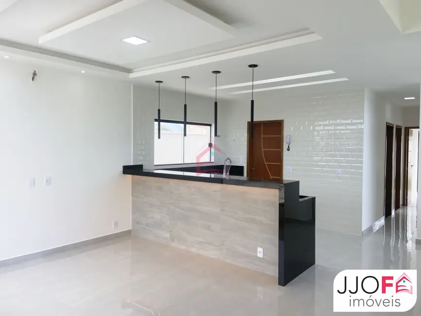 Foto 6 de Casa com 3 quartos à venda, 131m2 em Marica - RJ