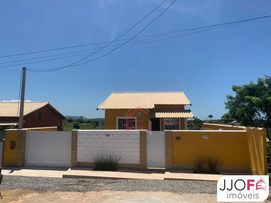 Foto 2 de Casa com 2 quartos à venda, 64m2 em Jacaroá, Marica - RJ