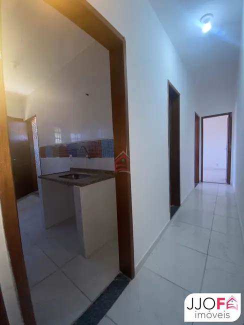 Apartamento com 2 quartos para alugar, 61m2 em Jardim Atlântico Central (Itaipuaçu), Marica - RJ - imagem 5 Foto 5 de Apartamento com 2 quartos para alugar, 61m2 em Jardim Atlântico Central (Itaipuaçu), Marica - RJ