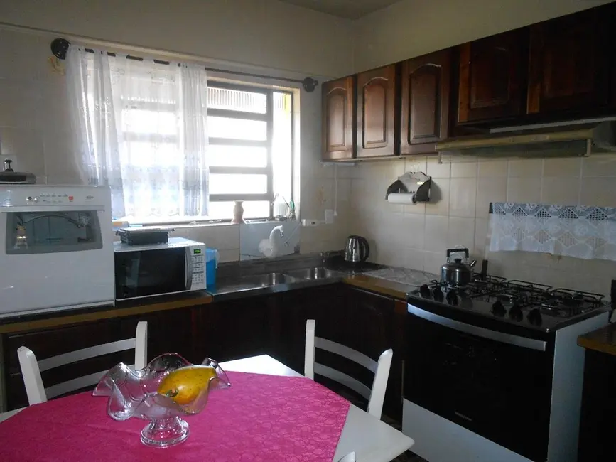 Casa com 4 quartos à venda, 221m2 em Nova Petropolis - RS - imagem 4 Foto 4 de Casa com 4 quartos à venda, 221m2 em Nova Petropolis - RS