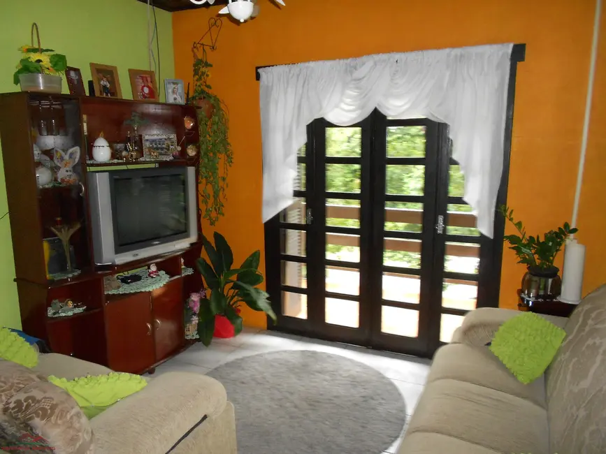 Chácara com 3 quartos à venda, 120m2 em Picada Cafe - RS - imagem 6 Foto 6 de Chácara com 3 quartos à venda, 120m2 em Picada Cafe - RS