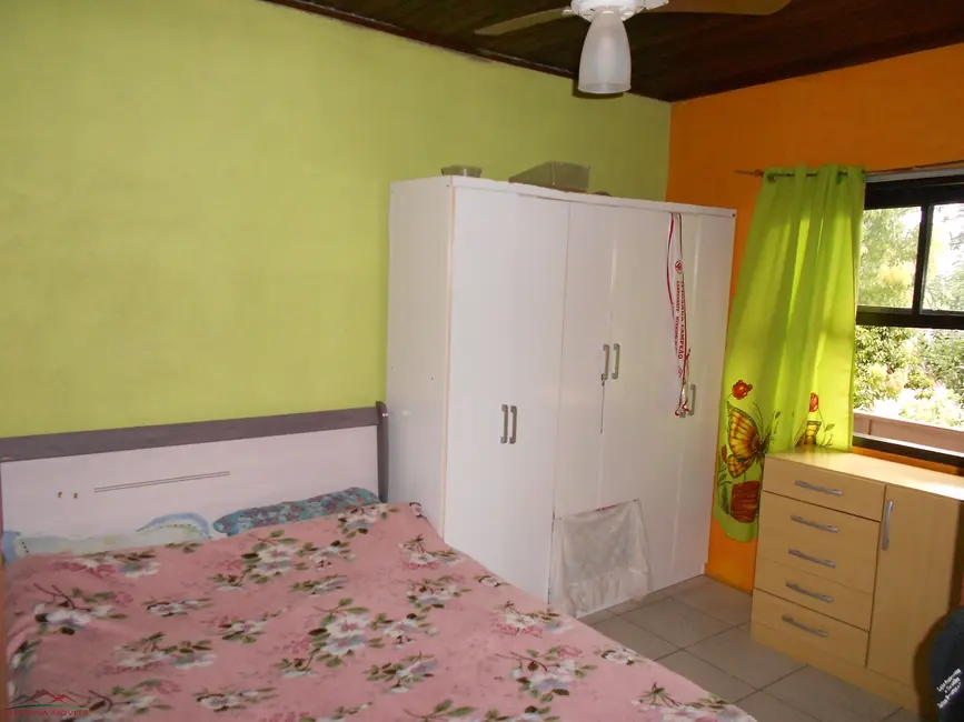 Chácara com 3 quartos à venda, 120m2 em Picada Cafe - RS - imagem 9 Foto 9 de Chácara com 3 quartos à venda, 120m2 em Picada Cafe - RS