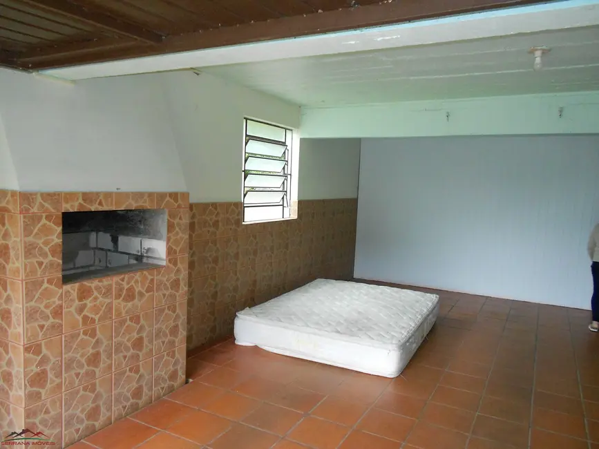 Casa com 6 quartos à venda, 180m2 em Picada Cafe - RS - imagem 4 Foto 4 de Casa com 6 quartos à venda, 180m2 em Picada Cafe - RS