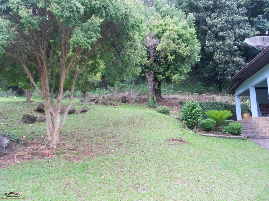 Casa com 6 quartos à venda, 180m2 em Picada Cafe - RS - imagem 3 Foto 3 de Casa com 6 quartos à venda, 180m2 em Picada Cafe - RS