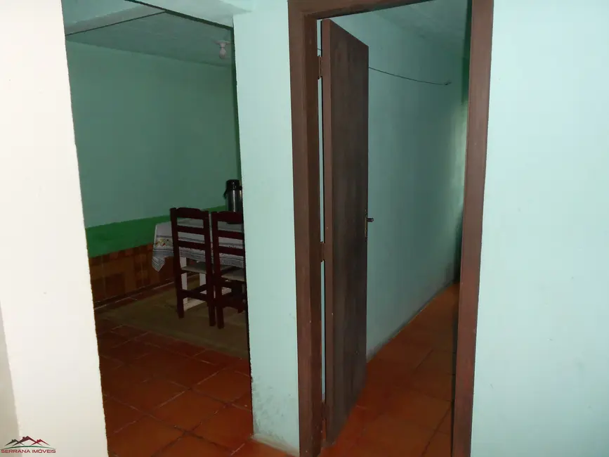 Casa com 6 quartos à venda, 180m2 em Picada Cafe - RS - imagem 5 Foto 5 de Casa com 6 quartos à venda, 180m2 em Picada Cafe - RS