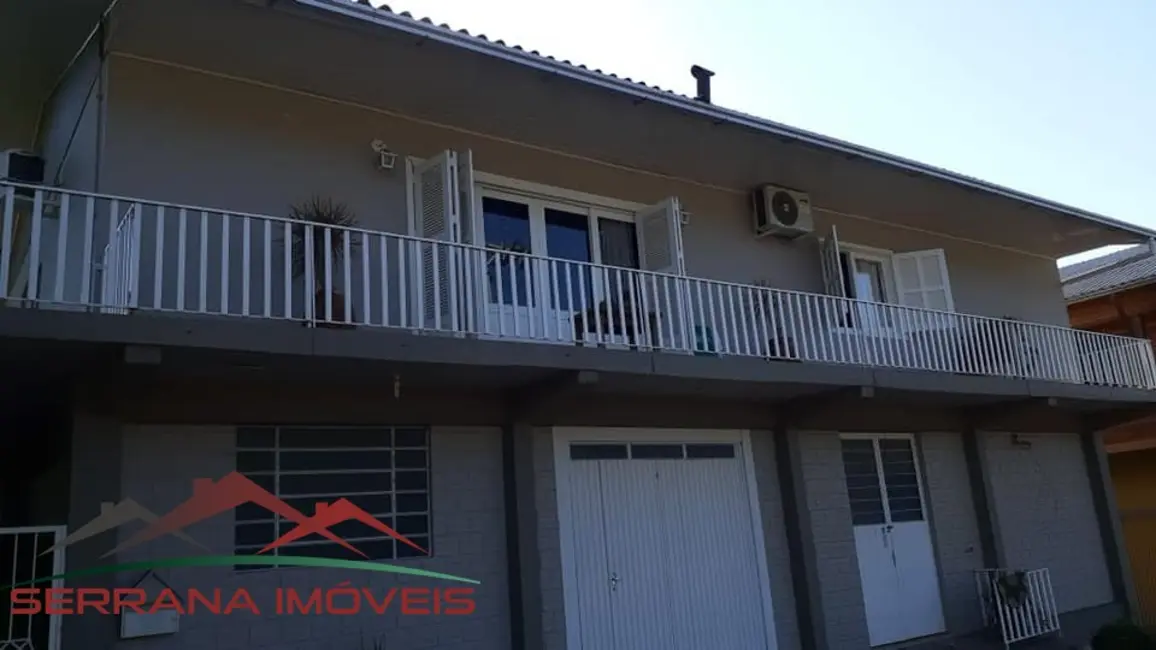 Casa com 3 quartos à venda, 372m2 em Picada Cafe - RS - imagem 1 Foto 1 de Casa com 3 quartos à venda, 372m2 em Picada Cafe - RS