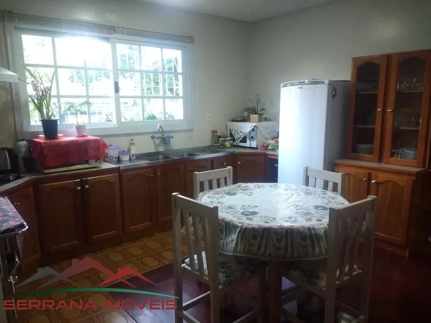 Casa com 5 quartos à venda, 296m2 em Picada Cafe - RS - imagem 7 Foto 7 de Casa com 5 quartos à venda, 296m2 em Picada Cafe - RS