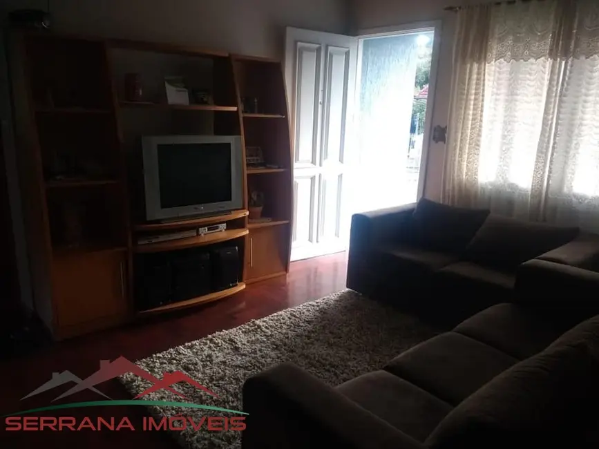 Casa com 5 quartos à venda, 296m2 em Picada Cafe - RS - imagem 3 Foto 3 de Casa com 5 quartos à venda, 296m2 em Picada Cafe - RS