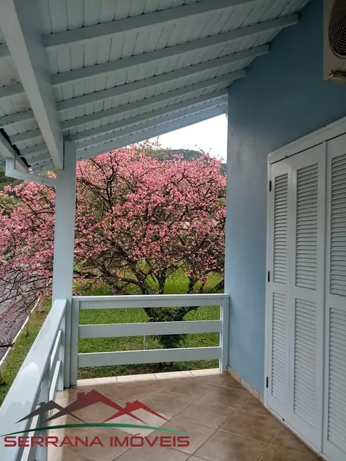 Casa com 5 quartos à venda, 296m2 em Picada Cafe - RS - imagem 6 Foto 6 de Casa com 5 quartos à venda, 296m2 em Picada Cafe - RS