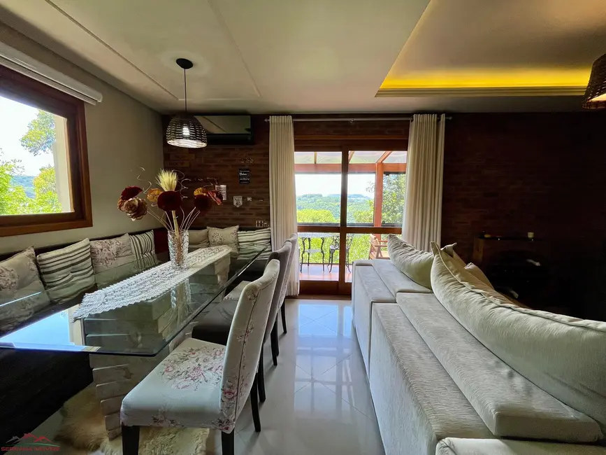 Foto 6 de Casa com 3 quartos à venda, 137m2 em Nova Petropolis - RS