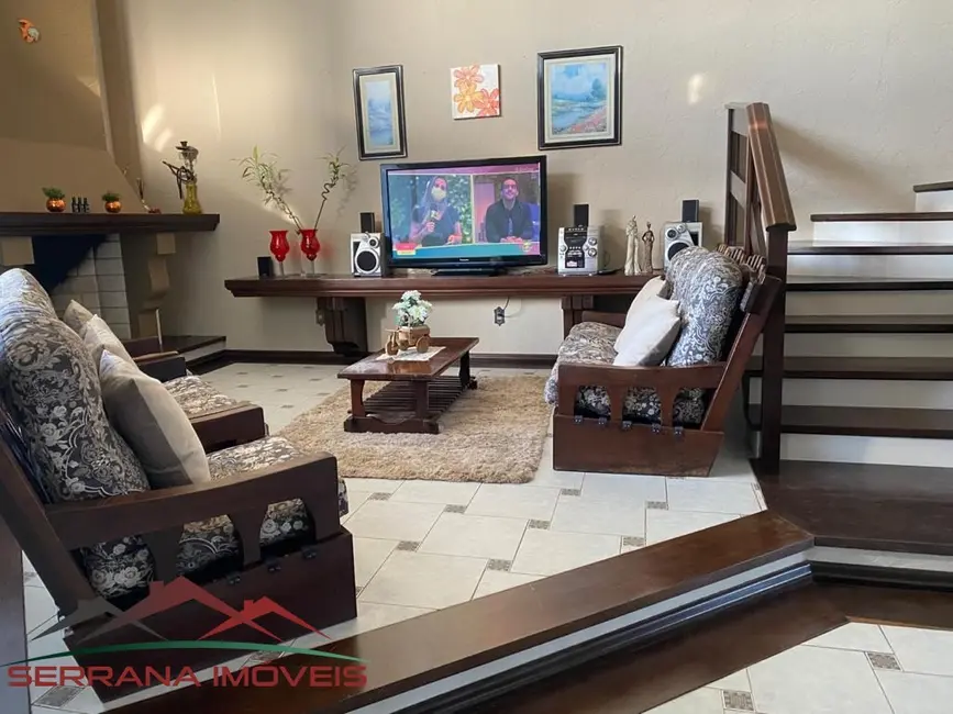 Casa com 4 quartos à venda, 255m2 em Centro, Tramandai - RS - imagem 2 Foto 2 de Casa com 4 quartos à venda, 255m2 em Centro, Tramandai - RS