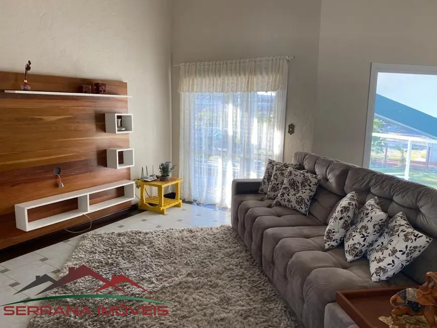 Casa com 4 quartos à venda, 255m2 em Centro, Tramandai - RS - imagem 8 Foto 8 de Casa com 4 quartos à venda, 255m2 em Centro, Tramandai - RS