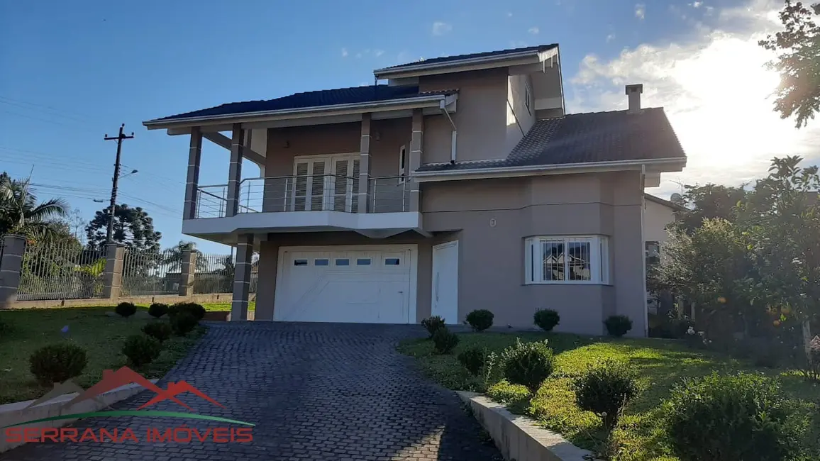Foto 1 de Casa com 3 quartos à venda, 220m2 em Nova Petropolis - RS