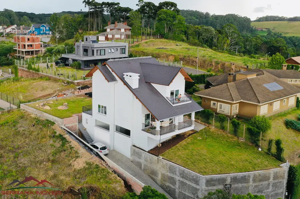 Foto 1 de Casa com 3 quartos à venda, 300m2 em Gramado - RS