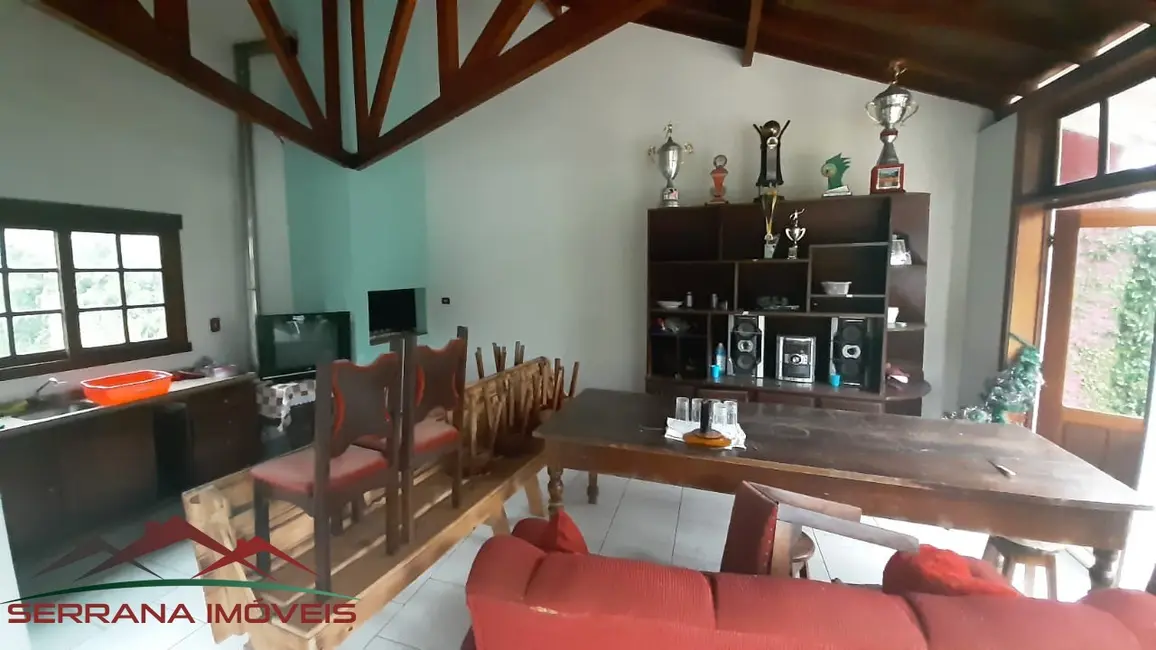 Casa com 4 quartos à venda, 300m2 em Picada Cafe - RS - imagem 4 Foto 4 de Casa com 4 quartos à venda, 300m2 em Picada Cafe - RS