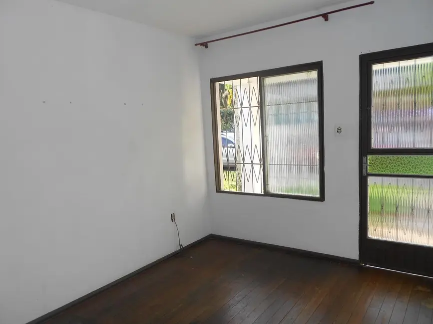 Casa com 2 quartos para alugar, 70m2 em Picada Cafe - RS - imagem 3 Foto 3 de Casa com 2 quartos para alugar, 70m2 em Picada Cafe - RS