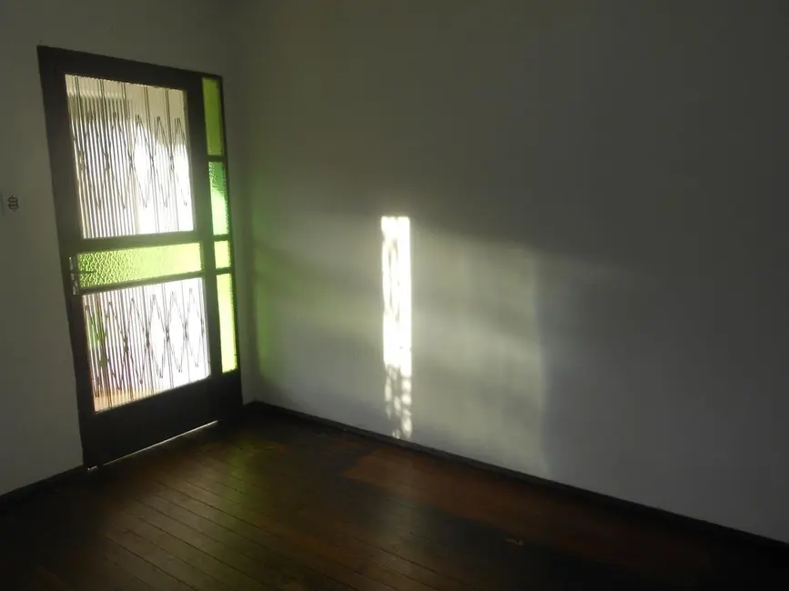 Casa com 2 quartos para alugar, 70m2 em Picada Cafe - RS - imagem 4 Foto 4 de Casa com 2 quartos para alugar, 70m2 em Picada Cafe - RS