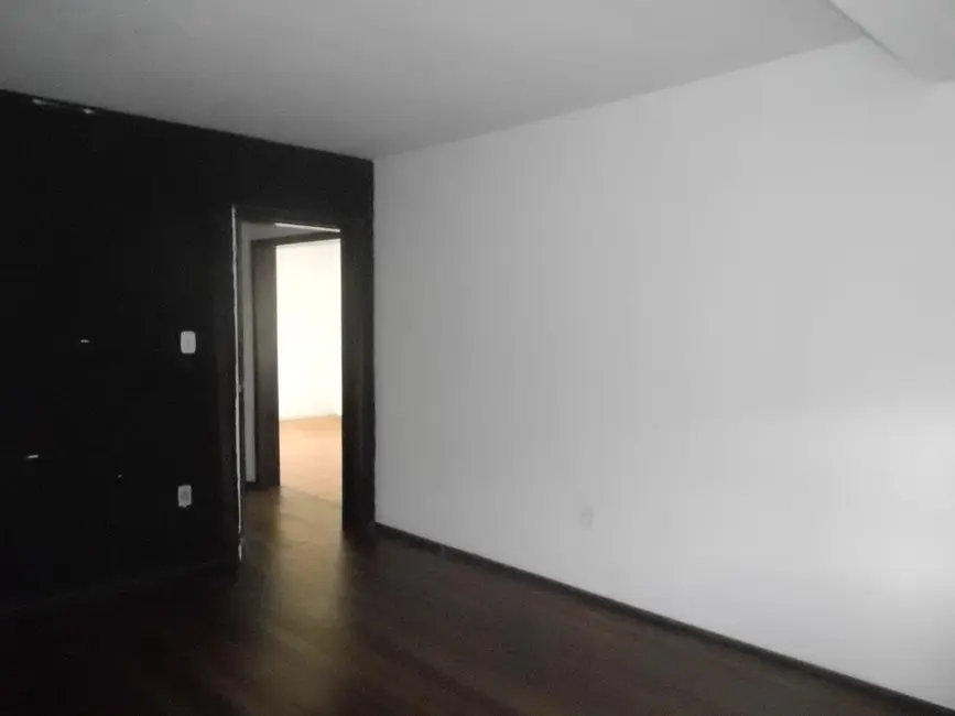 Casa com 2 quartos para alugar, 70m2 em Picada Cafe - RS - imagem 8 Foto 8 de Casa com 2 quartos para alugar, 70m2 em Picada Cafe - RS