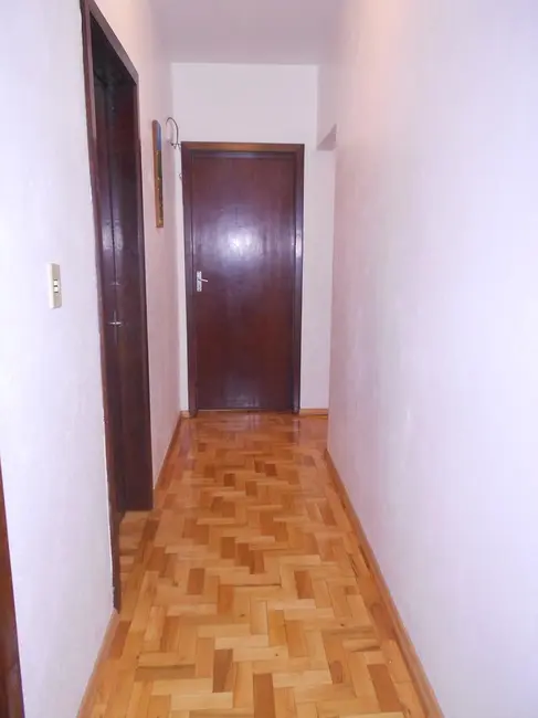 Casa com 3 quartos para alugar, 170m2 em Centro, Nova Petropolis - RS - imagem 2 Foto 2 de Casa com 3 quartos para alugar, 170m2 em Centro, Nova Petropolis - RS