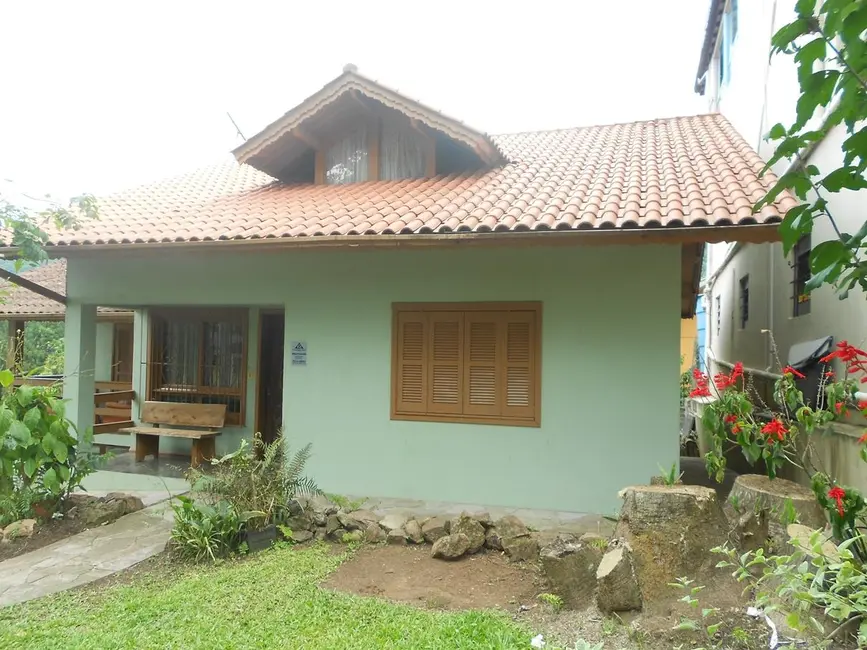 Casa com 3 quartos à venda, 150m2 em Nova Petropolis - RS - imagem 3 Foto 3 de Casa com 3 quartos à venda, 150m2 em Nova Petropolis - RS