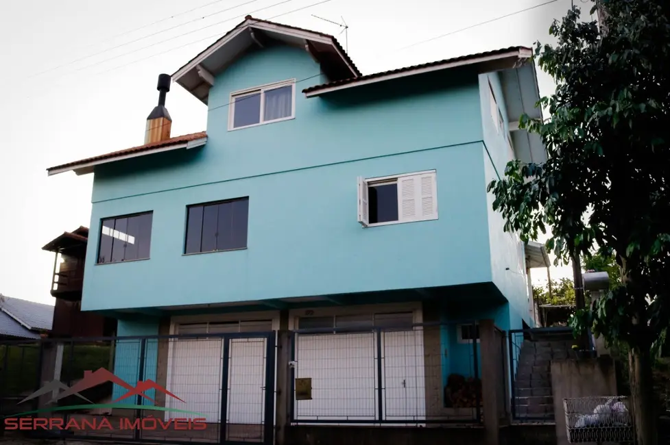 Foto 1 de Casa com 3 quartos à venda, 170m2 em Nova Petropolis - RS