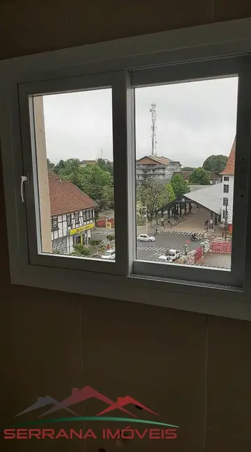 Foto 4 de Apartamento com 3 quartos para alugar, 110m2 em Centro, Nova Petropolis - RS
