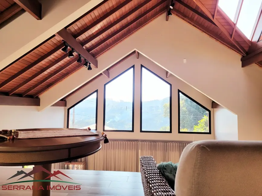 Foto 5 de Casa com 2 quartos à venda, 213m2 em Nova Petropolis - RS