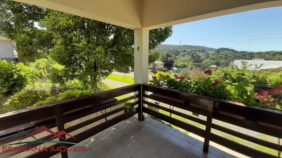 Foto 6 de Casa com 6 quartos à venda, 323m2 em Nova Petropolis - RS