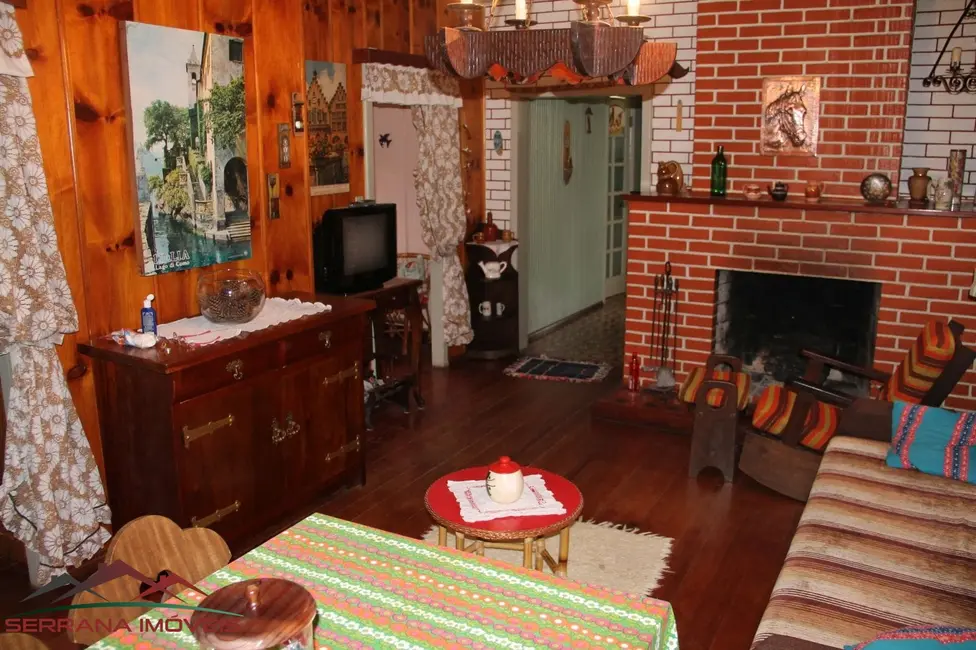 Casa com 3 quartos à venda, 80m2 em Centro, Nova Petropolis - RS - imagem 4 Foto 4 de Casa com 3 quartos à venda, 80m2 em Centro, Nova Petropolis - RS