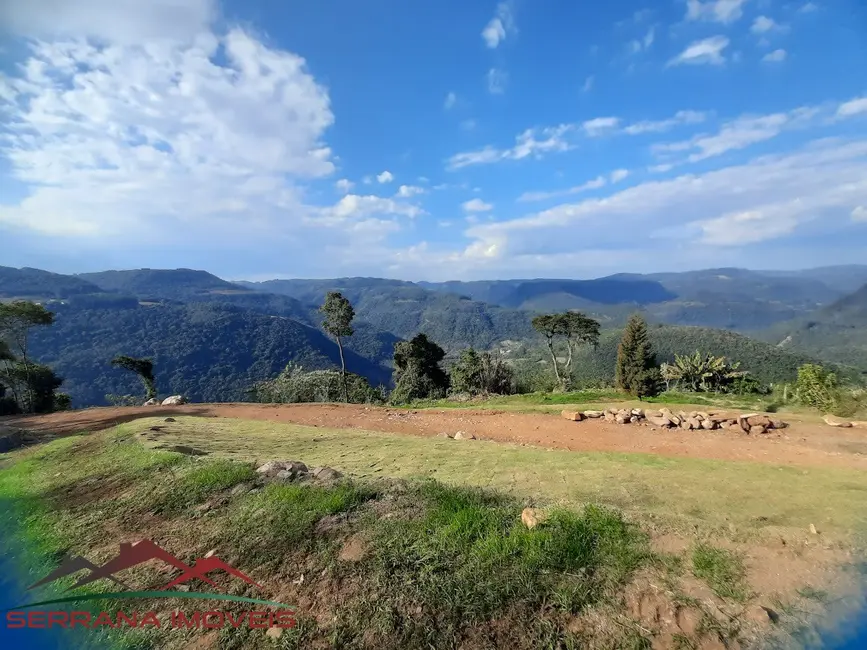 Foto 1 de Terreno / Lote à venda, 81000m2 em Nova Petropolis - RS