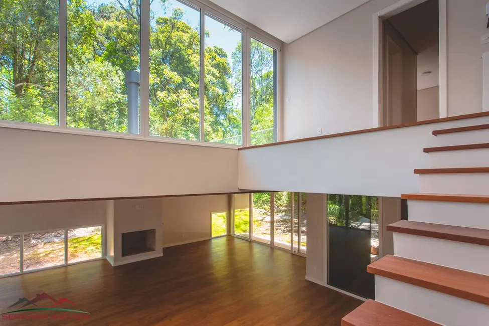 Casa de Condomínio com 4 quartos à venda, 344m2 em Gramado - RS - imagem 5 Foto 5 de Casa de Condomínio com 4 quartos à venda, 344m2 em Gramado - RS