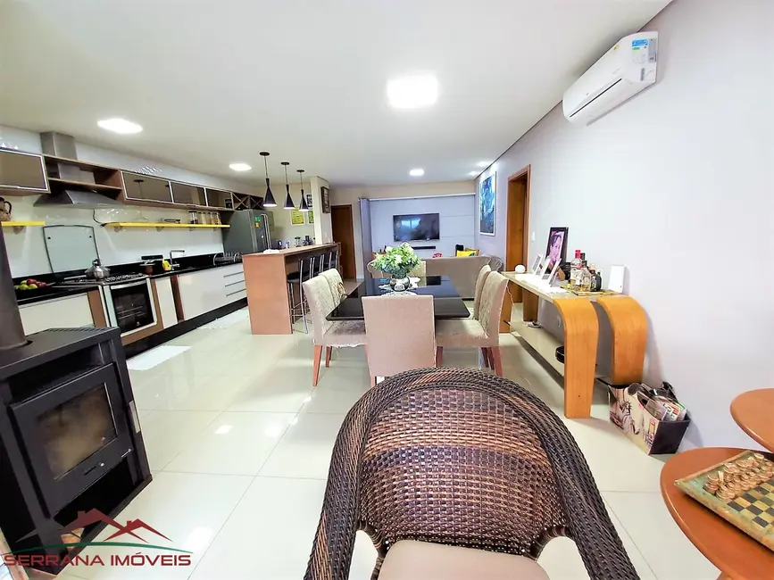 Foto 6 de Apartamento com 3 quartos à venda, 145m2 em Nova Petropolis - RS