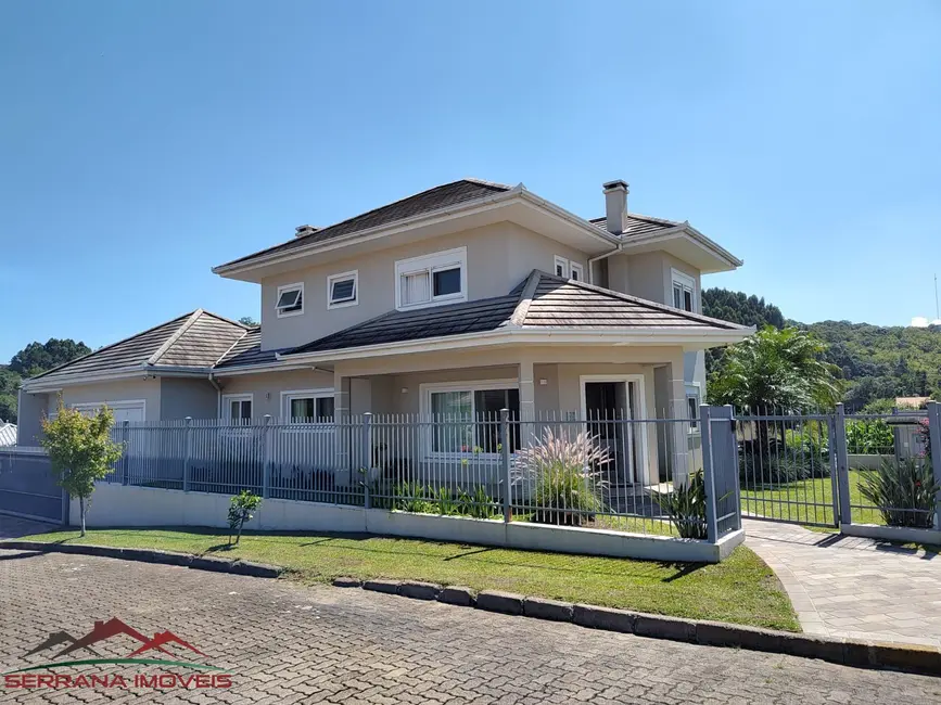 Foto 1 de Casa com 3 quartos à venda, 259m2 em Nova Petropolis - RS