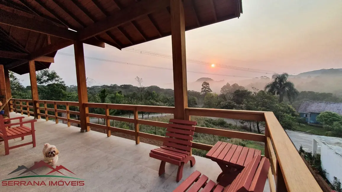 Foto 2 de Casa com 2 quartos à venda, 160m2 em Nova Petropolis - RS