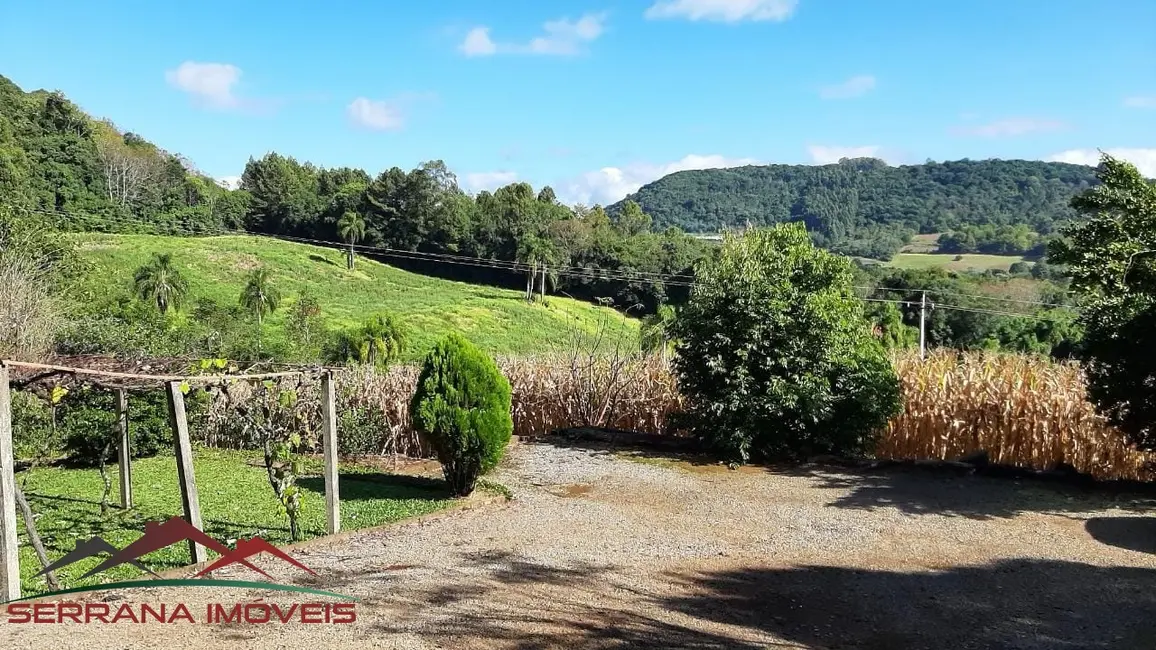Chácara com 3 quartos à venda, 150m2 em Nova Petropolis - RS - imagem 4 Foto 4 de Chácara com 3 quartos à venda, 150m2 em Nova Petropolis - RS