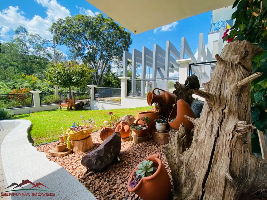 Foto 8 de Casa com 3 quartos à venda, 358m2 em Nova Petropolis - RS