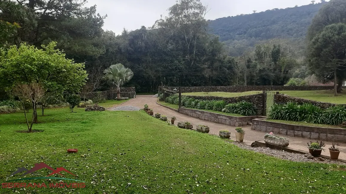 Foto 3 de Chácara com 5 quartos à venda, 700m2 em Nova Petropolis - RS
